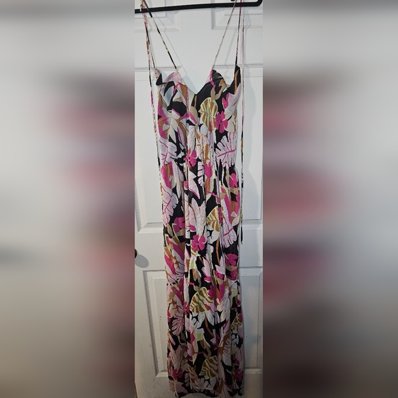 Nwot - Maxi Dress by Melloday size medium - Picture 1 of 3